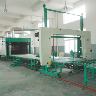 XLF-2400 Horizontal Automatic Continuously Foaming machine